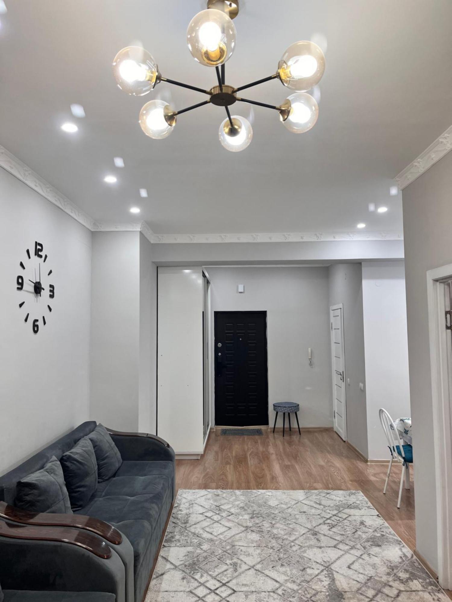2-Х Комнатная В Золотом Квадрате Apartment Almatî Exterior foto
